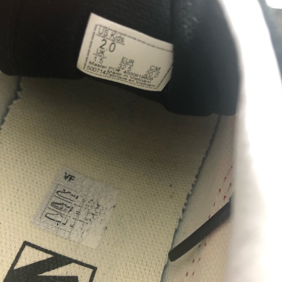 Vans Multicolor Sneakers. Kids. Sz 2 - Picture 5 of 5